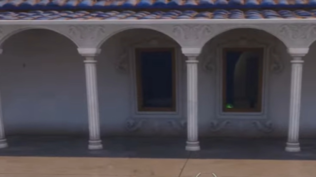 pillars in a town in fortnite